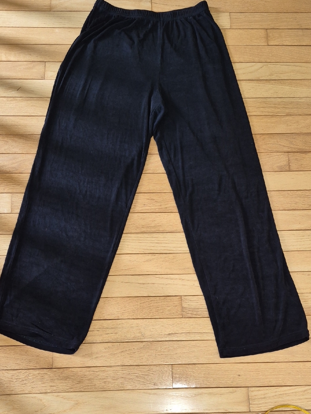 C.M. Shapes Black Pants Women's Size L